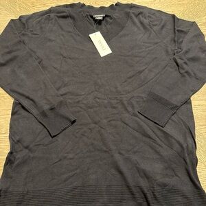 Avenue Women's Plus V-Neck Long Sleeve Knit Sweater 14